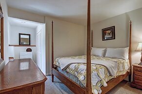 Aspen Heights Lodge 4 Bedroom Home by RedAwning