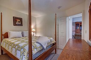 Aspen Heights Lodge 4 Bedroom Home by RedAwning