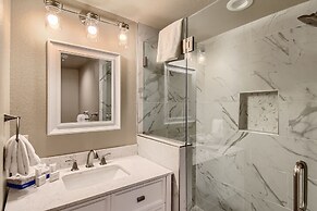 Spacious Mill Run 3 Townhouse Close to City Attractions by RedAwning