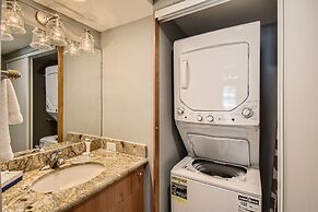 Spacious Mill Run 3 Townhouse Close to City Attractions by RedAwning