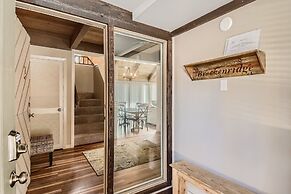 Spacious Mill Run 3 Townhouse Close to City Attractions by RedAwning