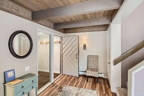 Spacious Mill Run 3 Townhouse Close to City Attractions by RedAwning