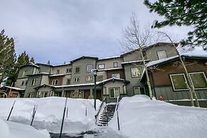 Mammoth Green #120 2 Bedroom Condo by RedAwning