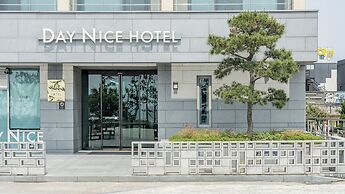 Day Nice Hotel