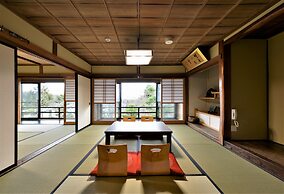 Yadoya Shiroganeya