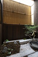 Shirakabanoyado-Uchikyuhoji