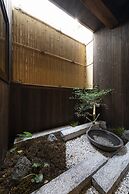 Shirakabanoyado-Uchikyuhoji