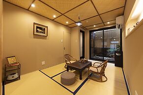 Shirakabanoyado-Uchikyuhoji