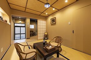 Shirakabanoyado-Uchikyuhoji