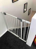 Modern Family Home 350 meters to Town Centre