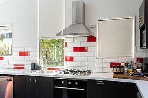 16 guests. Unique, central, mountain & lake views