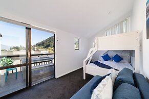 16 guests. Unique, central, mountain & lake views