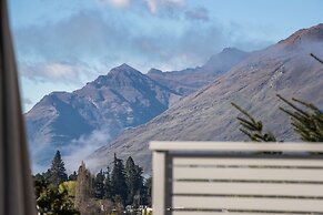 Downtown Mountain Paradise - So Central