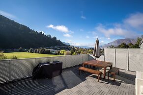 Downtown Mountain Paradise - So Central