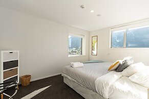 Downtown Mountain Paradise - So Central