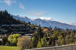 Downtown Mountain Paradise - So Central