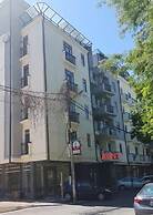 Riverside Apartment on Chkheidze
