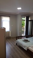 Riverside Apartment on Chkheidze