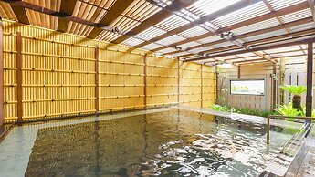 Ooedo Onsen Monogatari Premium Atami