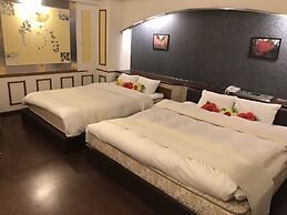 Hotel First Inn - Adults Only