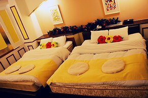 Hotel First Inn - Adults Only