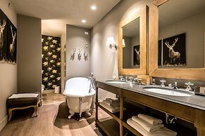 Meltar Boutique Hotel