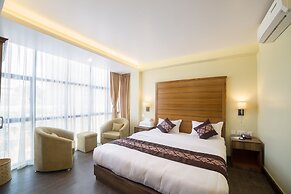 Ganapati Airport Hotel