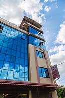 Ganapati Airport Hotel