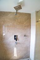 Ganapati Airport Hotel