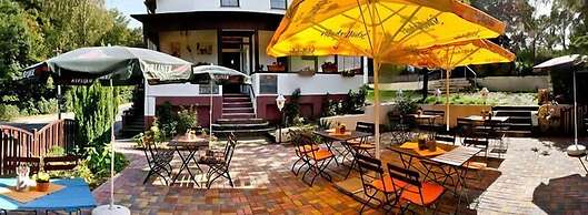 Restaurant & Pension Bellevue