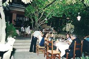 Albergo La Perla Della Valle