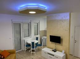 Airport View Apartments