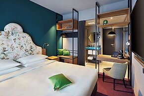 Me and All Hotel Dusseldorf Oberkassel, by Hyatt