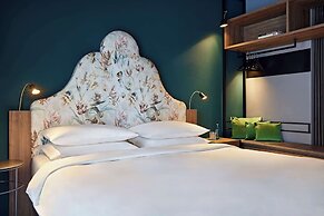 Me and All Hotel Dusseldorf Oberkassel, by Hyatt