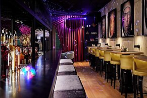 Me and All Hotel Dusseldorf Oberkassel, by Hyatt