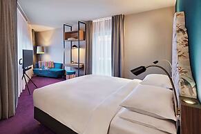 Me and All Hotel Dusseldorf Oberkassel, by Hyatt