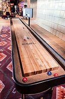 Me and All Hotel Dusseldorf Oberkassel, by Hyatt