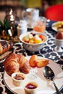 Me and All Hotel Dusseldorf Oberkassel, by Hyatt