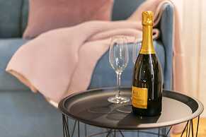 Hadrianus Temple Suites - The Venue Collection