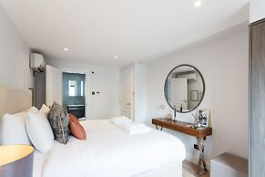 The Carlyle by Nestor
