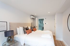 The Carlyle by Nestor