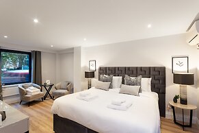 The Carlyle by Nestor