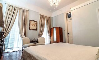 The Mansion on Royal