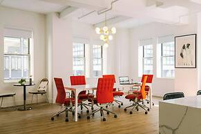 Sonder by Marriott Bonvoy One Platt Apartments Financial District