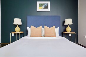 Reside Houston Dwntwn, Wyndham