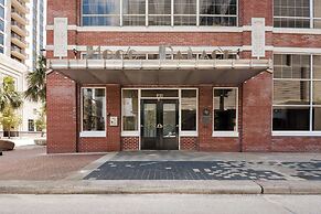 Reside Houston Dwntwn, Wyndham