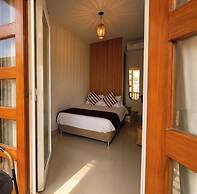 Ethnic Thematic Hotel