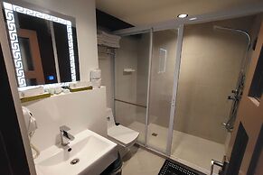 Bergamo Hotel Lingayen