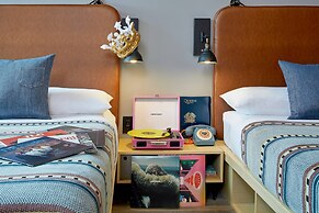 Moxy Columbus Short North