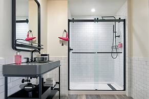 Moxy Columbus Short North